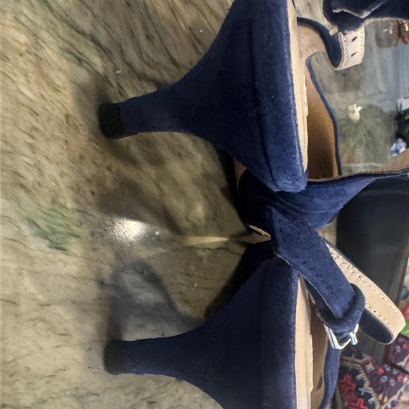 LK Bennett Navy Suede Slingback Heels Made in Spain. - Picture 6 of 9